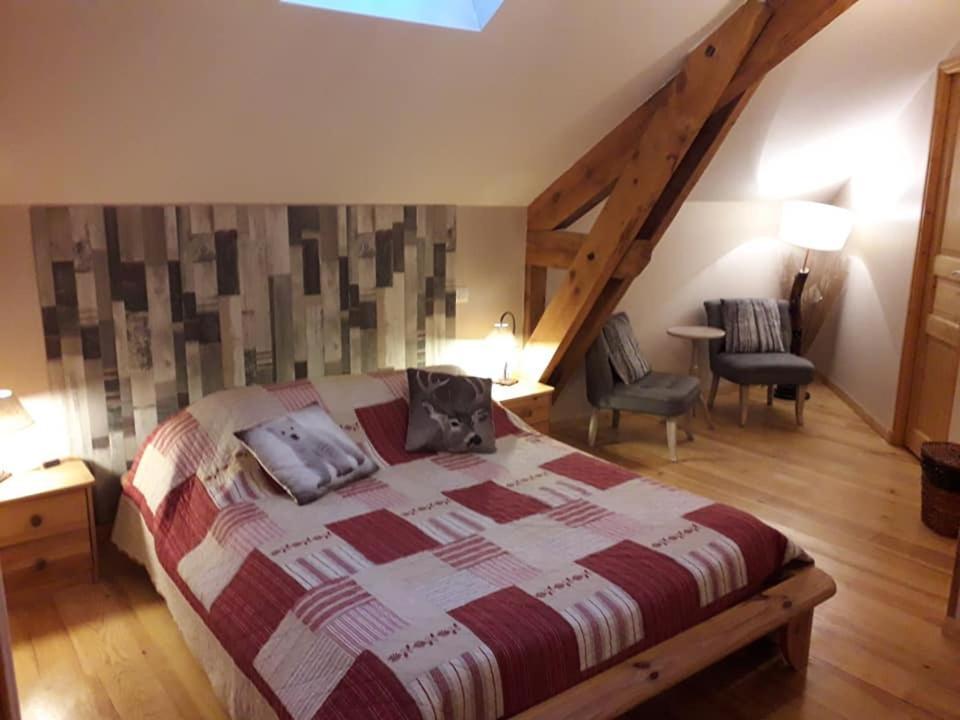 La Pierre Trouée Chambre d'Hôtes Châteauneuf-de-Randon Esterno foto