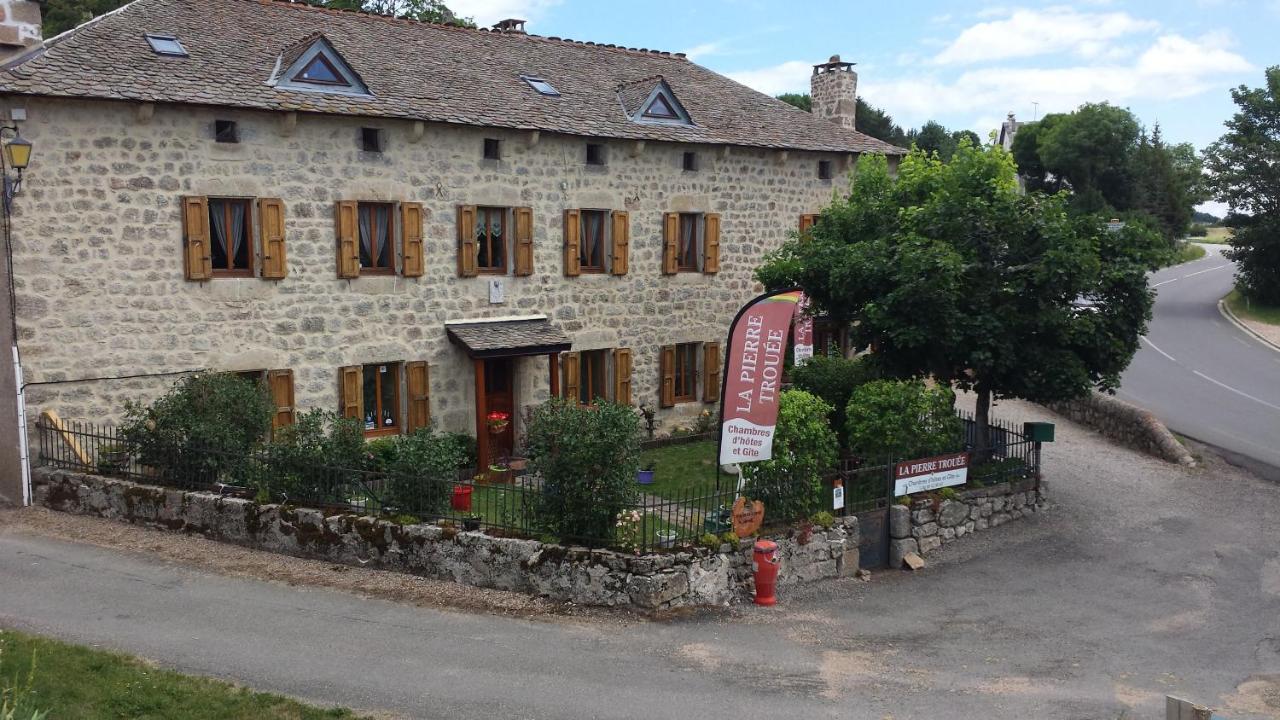 La Pierre Trouée Chambre d'Hôtes Châteauneuf-de-Randon Esterno foto