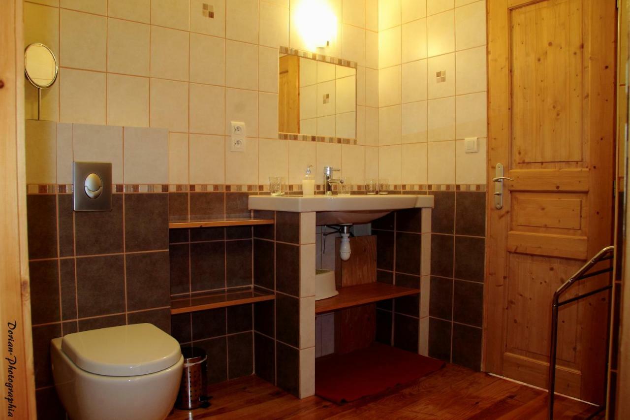 La Pierre Trouée Chambre d'Hôtes Châteauneuf-de-Randon Esterno foto